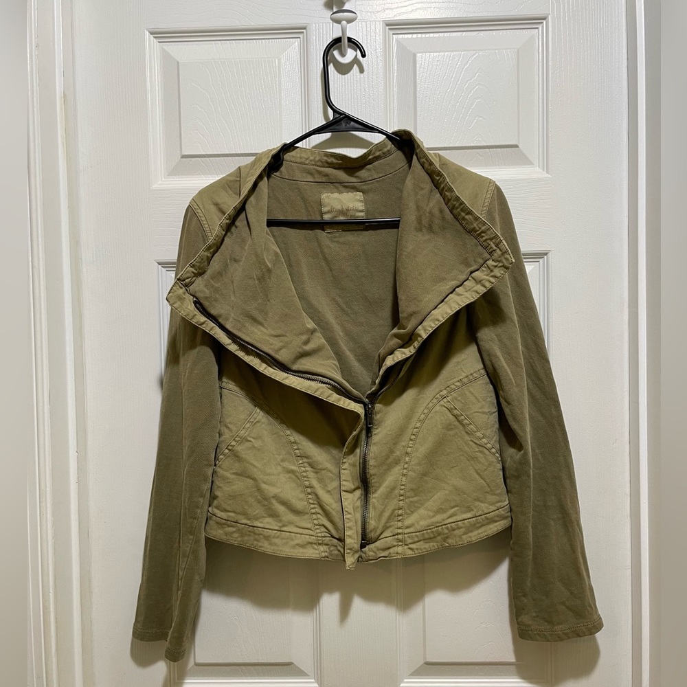 Altar’d State Army Green Off-Center Zip Jacket - Picture 1 of 4